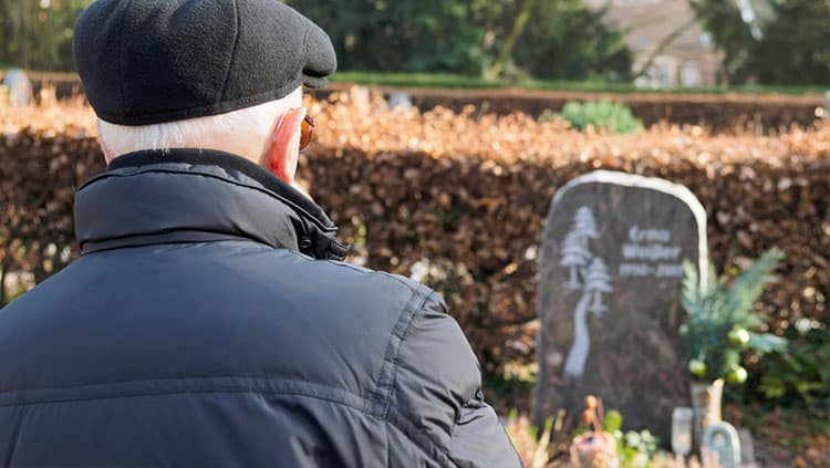 Darf der Überlebende das Ehegattentestament ändern?