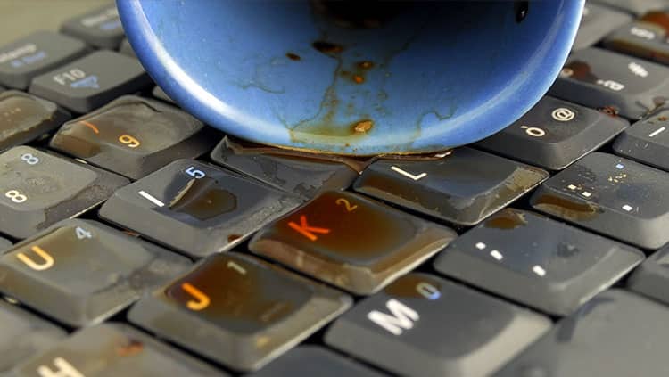 Fehler im Job: Wann haften Arbeitnehmer für Schäden?