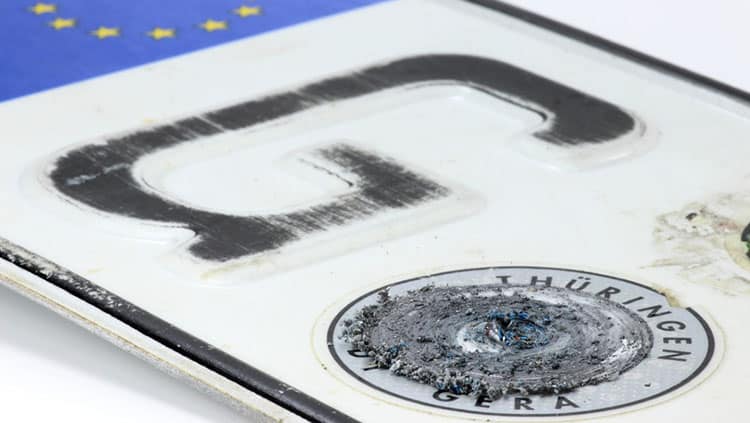 Irrtum der Kfz-Haftpflichtversicherung: Fahrzeughalterin muss zahlen