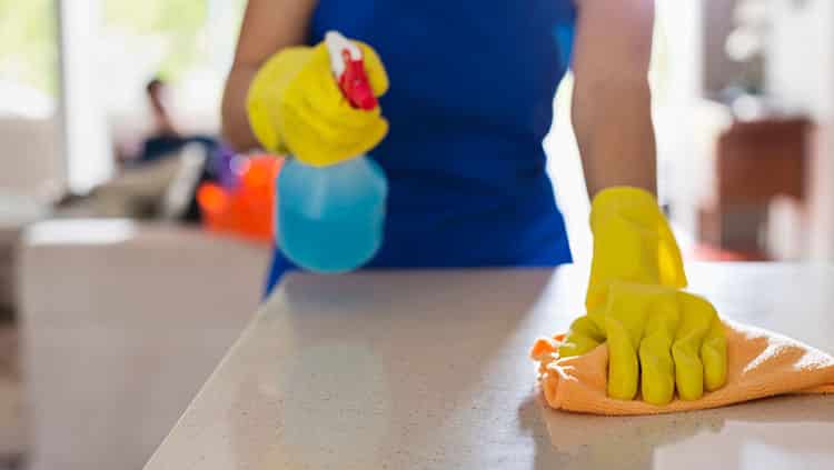 Minijob: Was Sie zu Versicherung, Urlaub & Mindestlohn wissen sollten