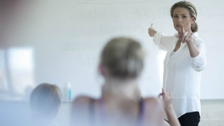 Schule & Lehrer: Welche Verbote und Strafen für Schüler sind erlaubt?