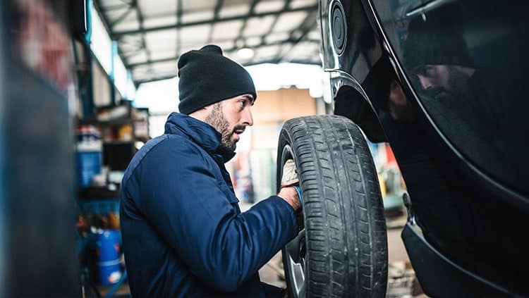 Standgeld oder Standgebühr? Welche Kosten können bei der Reparatur in einer kfz-Werkstatt anfallen?