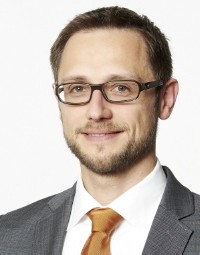 Dr. Daniel Combé