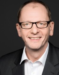 Dr. Marcus Mollnau