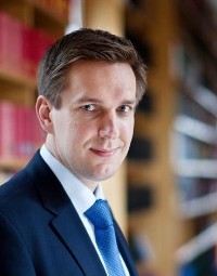 Dr. Robert Hintze