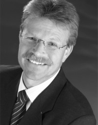 Steffen König, M.R.F.