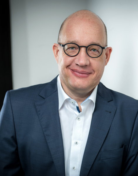 Dr. jur. Wolfgang Bruns
